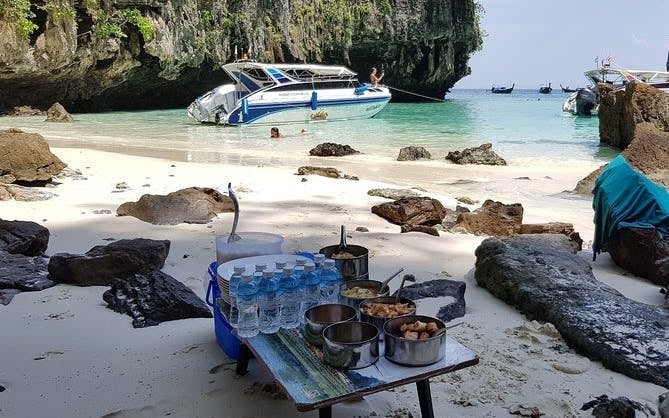 4 Islands Sunset + Plankton, Small Group 12 Guests,  Speedboat Tour in Krabi Image 9