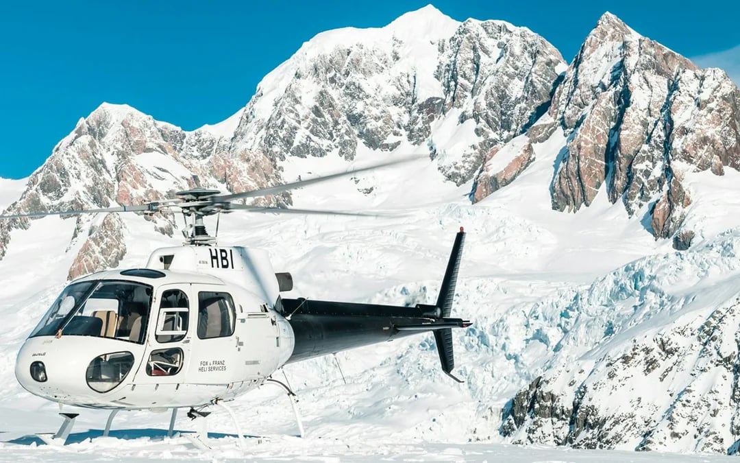 40-minute Mt.Tasman, Mt.Cook, Franz Josef & Fox Glacier Helicopter Tour Image 5