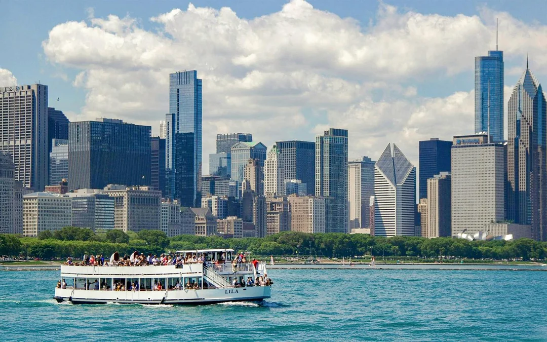 45-min Chicago River Architecture Cruise by Wendella Image 3