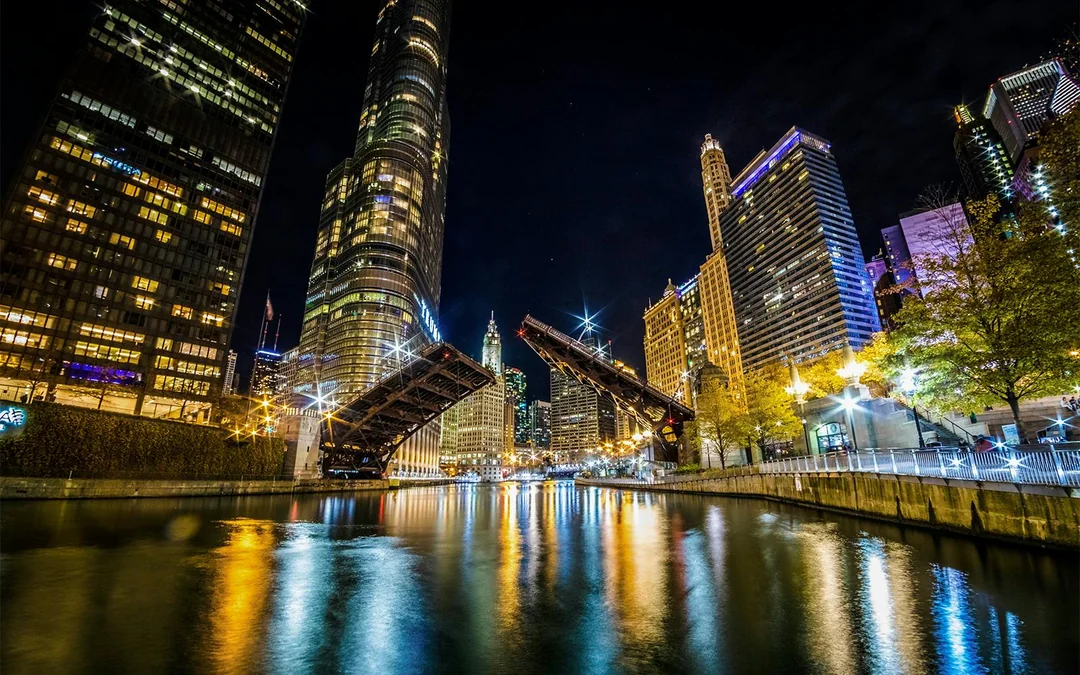 45-min Chicago River Architecture Cruise by Wendella Image 8