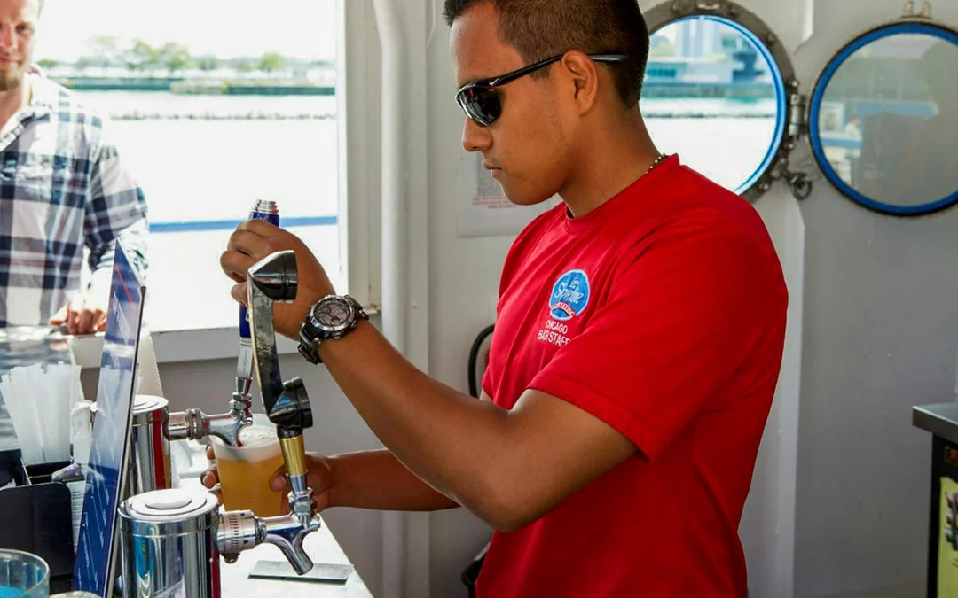 45-Min Lake Michigan Tour by Shoreline Image 4