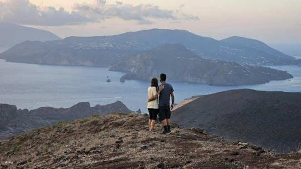 4x4 off-road tour of Vulcano's hidden scenic spots