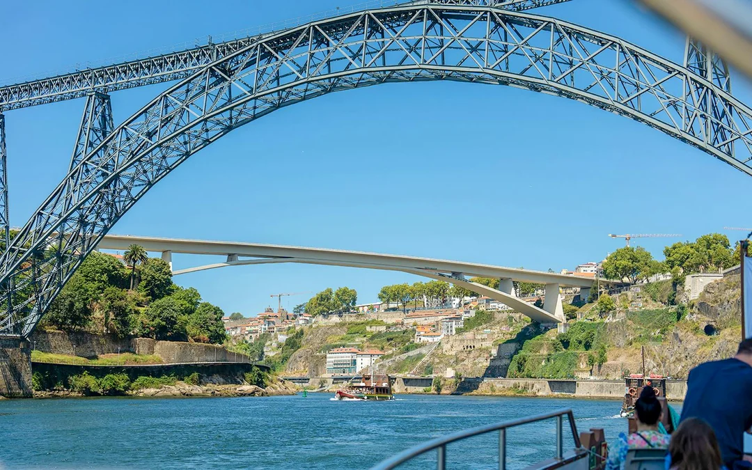6 Bridges Douro River Cruise with Port Cellar Tour Image 3