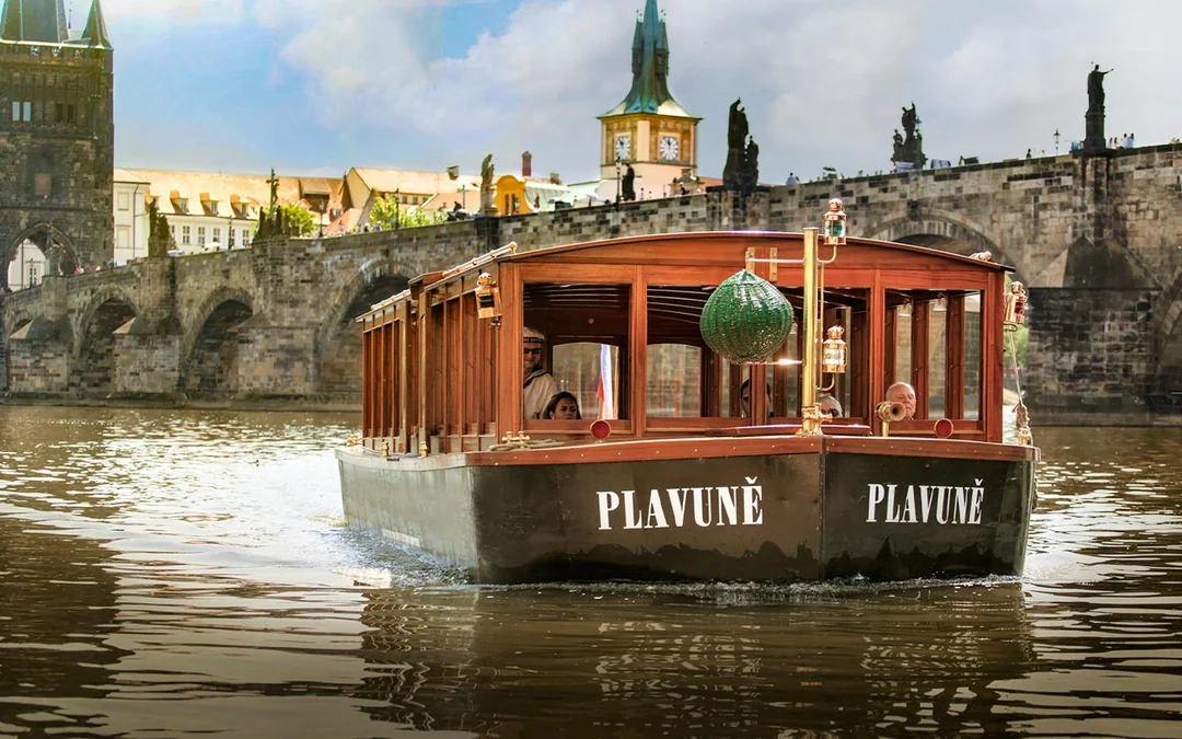 6hr Prague City Tour with River Boat Cruise and Lunch Image 5