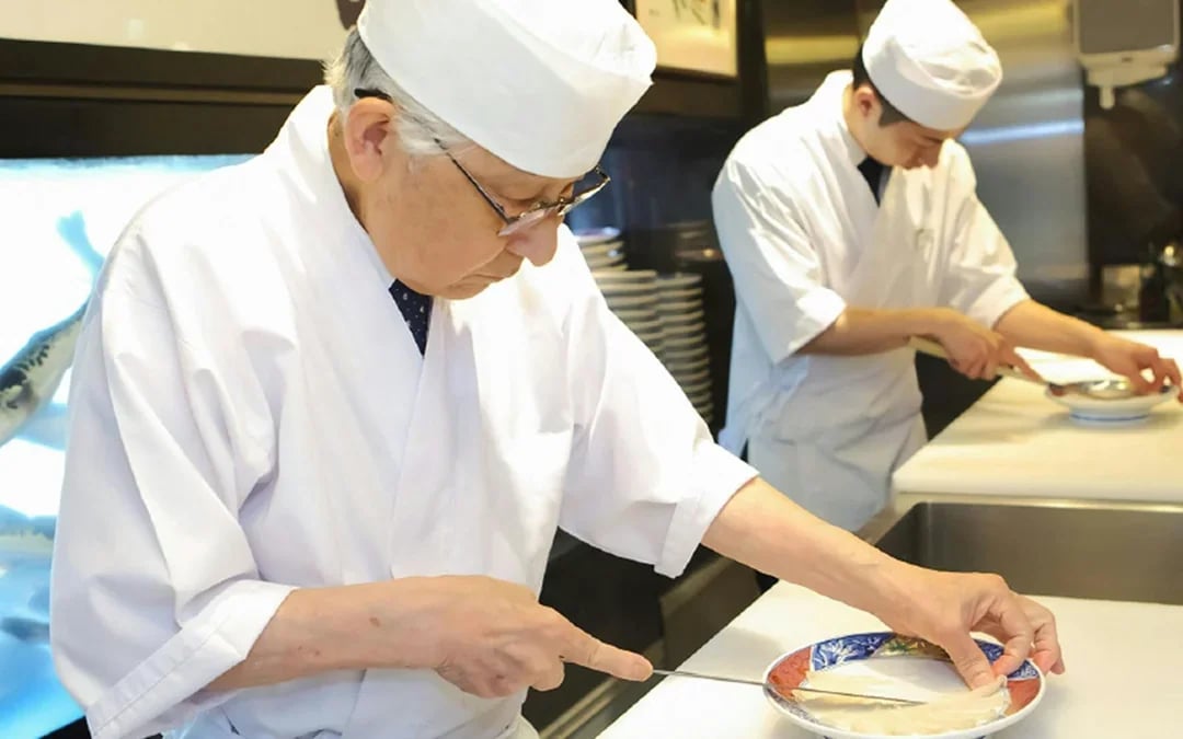 7-Course Pufferfish Meal at a Japanese Restaurant Image 3