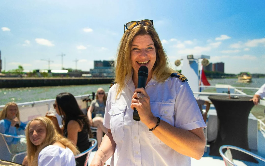 75-Min Rotterdam Harbor Sightseeing Cruise Image 3