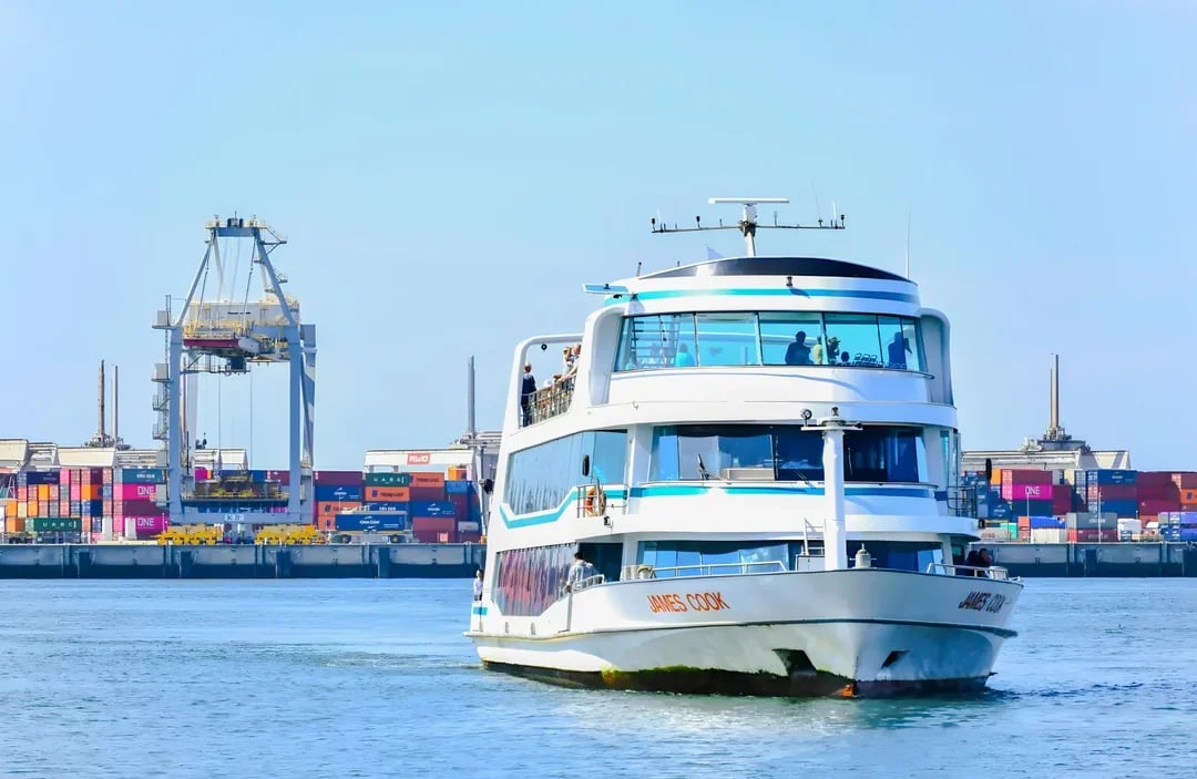 75-Min Rotterdam Harbor Sightseeing Cruise Image 8