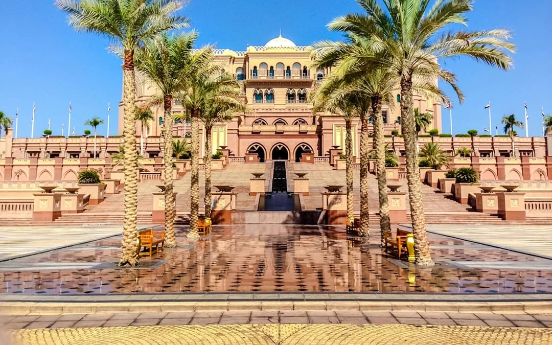 Abu Dhabi City Tour with Sheikh Zayed Grand Mosque Image 1