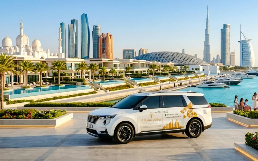 Abu Dhabi Layover City Tour with Airport Pickup and Sheikh Zayed Grand Mosque Entry Image 2
