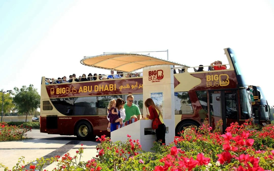Abu Dhabi Panoramic Highlights Tour Image 1