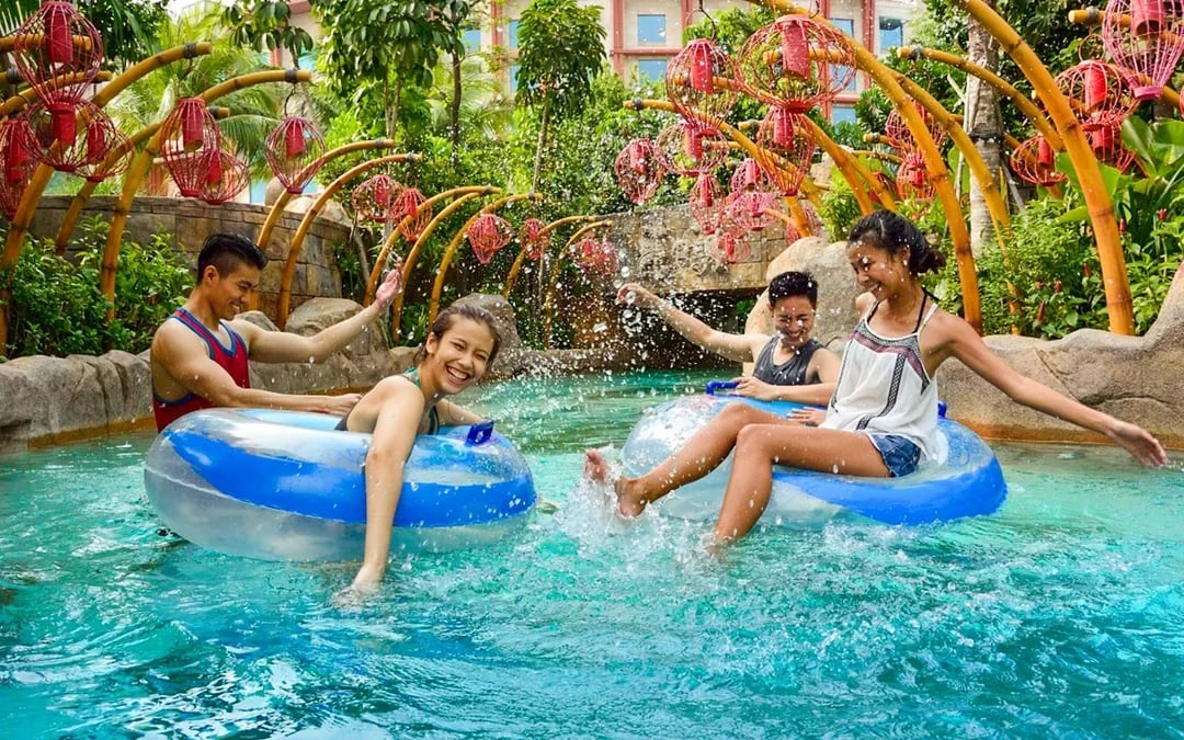 Adventure Cove Waterpark Express Pass Image 6