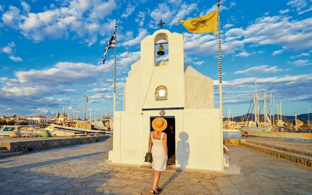 Aegina Island Day Tour with Ferry Tickets Image 10