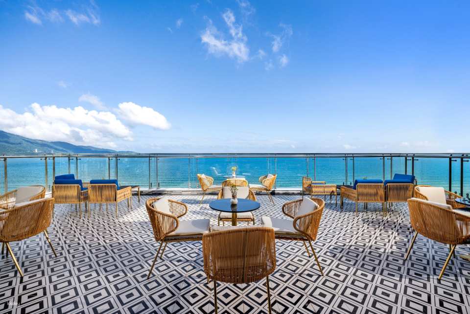 Afternoon Tea At  BlueSun Da Nang Hotel | Vietnam