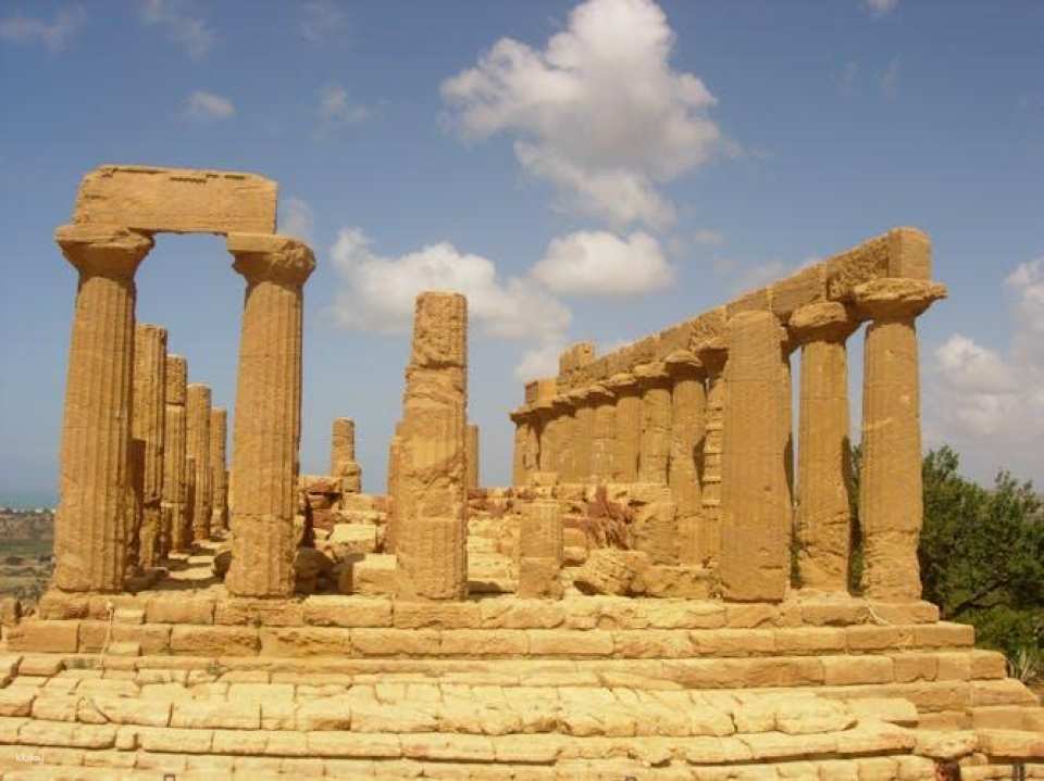 Agrigento and Piazza Armerina guided tour from Taormina
