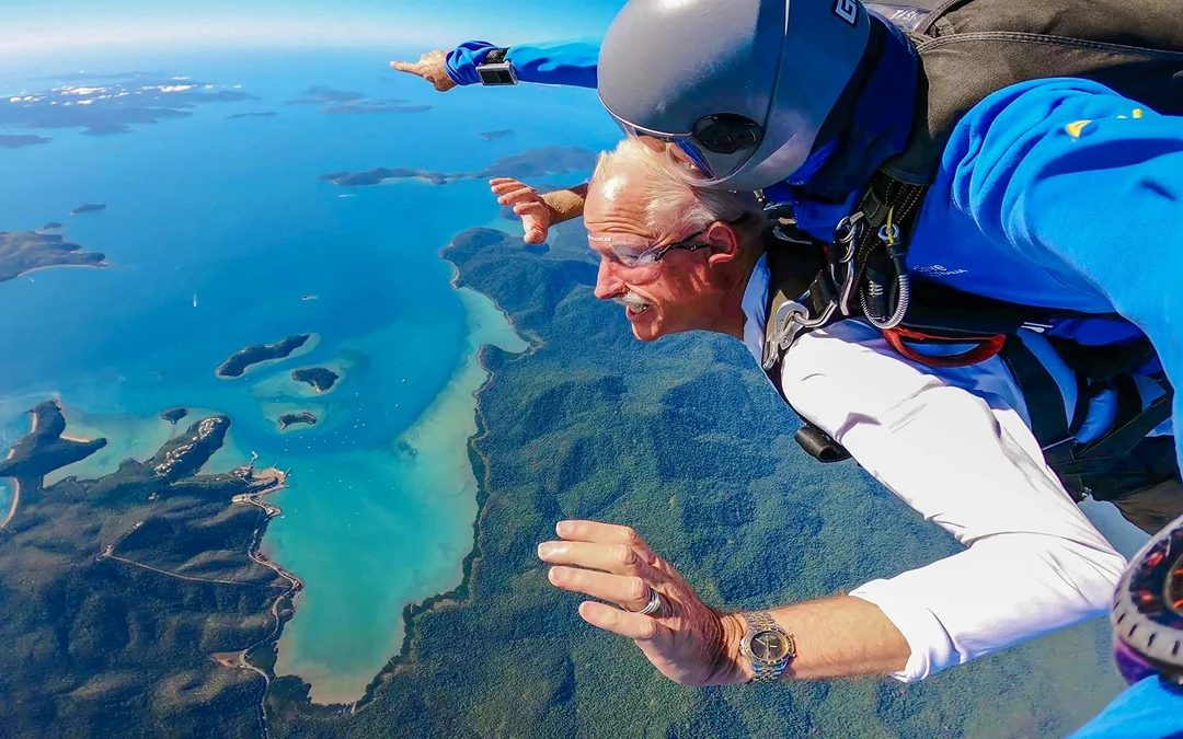Airlie Beach Tandem Skydive Image 3