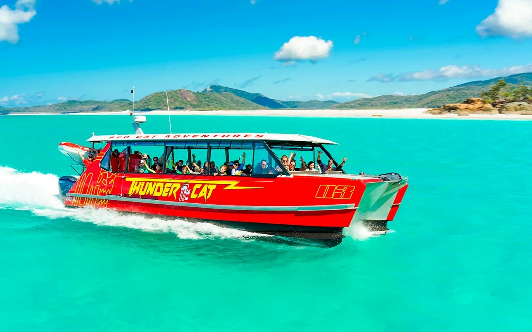Airlie Beach: Whitehaven Beach Snorkel Cruise with Hill Inlet Tour and Buffet Lunch Image 3