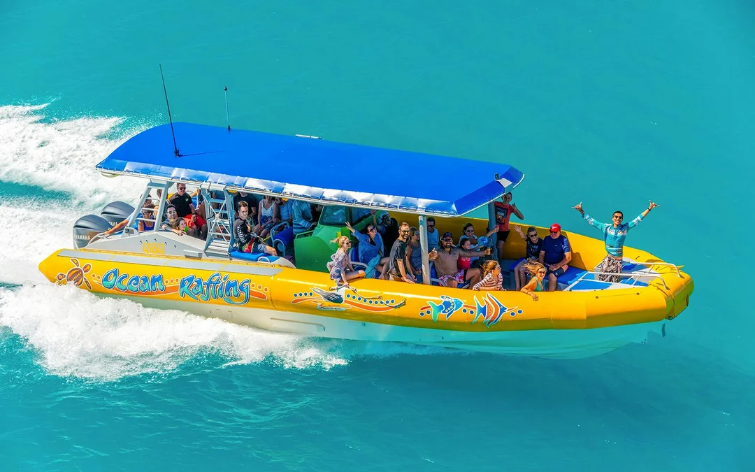 Airlie Beach: Whitsundays Snorkel and Hill Inlet Tour with Hotel Transfers Image 1