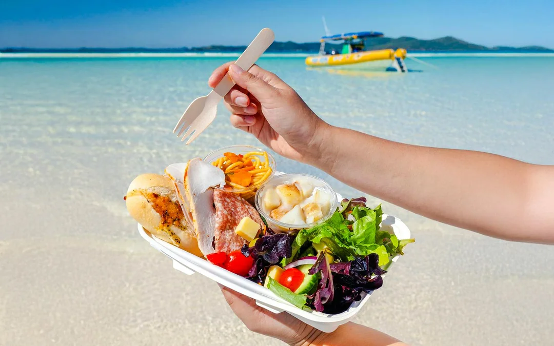 Airlie Beach: Whitsundays Snorkel and Hill Inlet Tour with Hotel Transfers Image 12