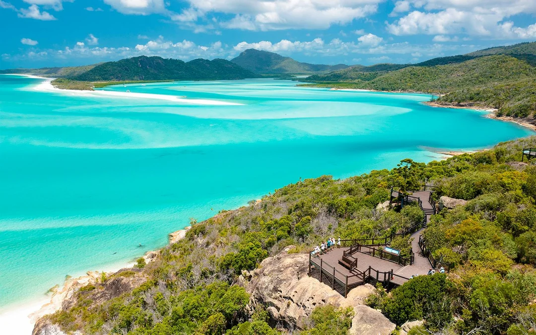 Airlie Beach: Whitsundays Snorkel and Hill Inlet Tour with Hotel Transfers Image 4