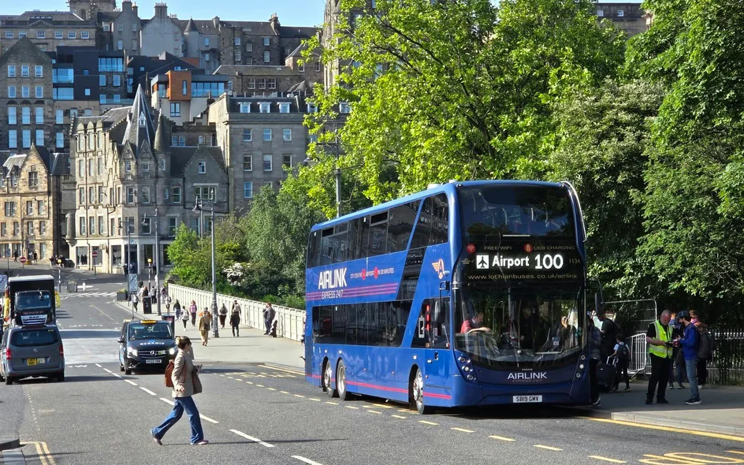 Airlink 100: Same-Day Round-trip Bus Transfers Between Edinburgh Airport & Waverly Bridge Station Image 2