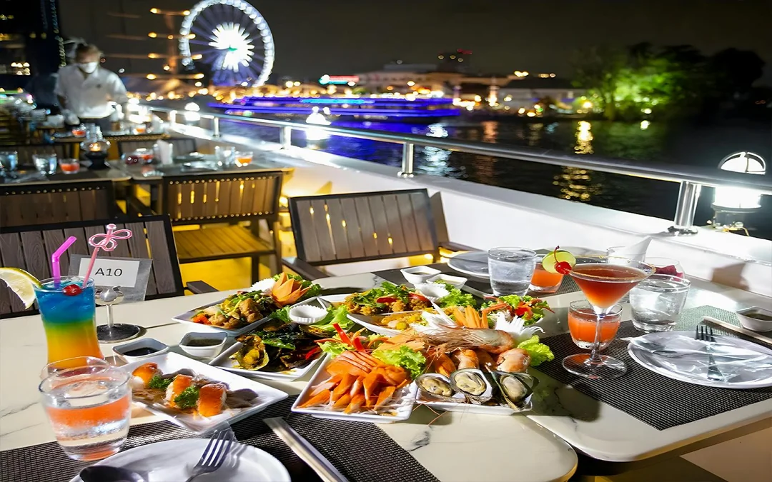 Alangka Cruise with International Buffet Dinner Image 9
