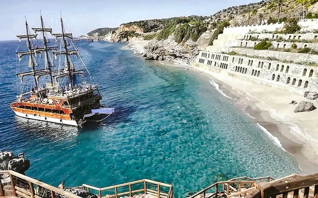 Alanya Catamaran Cruise with BBQ Lunch, Soft Drinks & Round-Trip Hotel Transfers Image 5