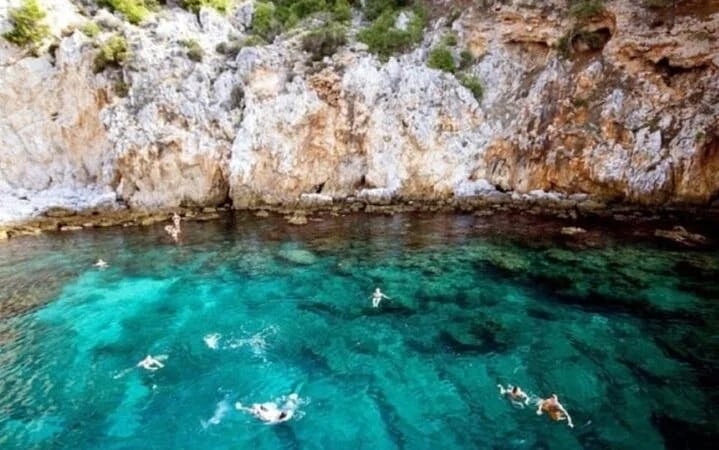 Alanya Pirate Boat Trip with Lunch & Free Soft Drinks Image 9