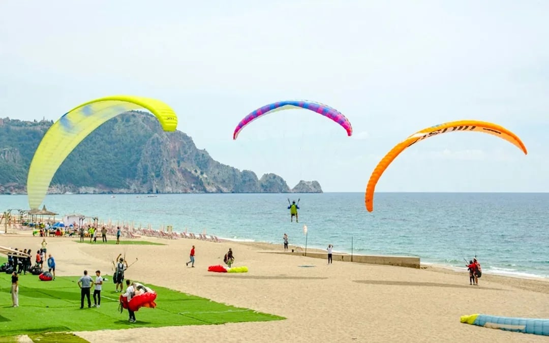 Alanya Tandem Paragliding with Hotel Transfers Image 5