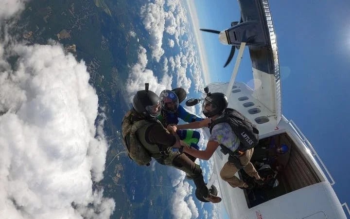 Alanya Tandem Skydiving Over the Mediterranean Sea Image 1