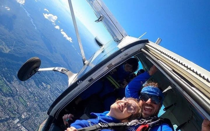 Alanya Tandem Skydiving Over the Mediterranean Sea Image 4