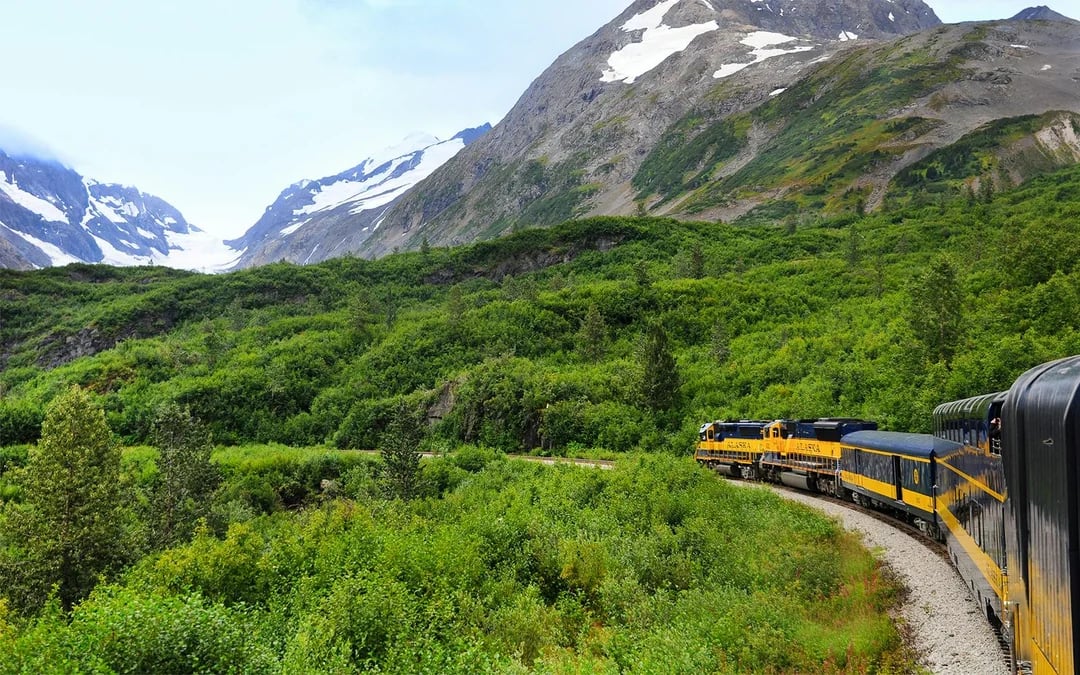 Alaska Railroad: Anchorage to/from Seward - One Way & Round Trip Train Tickets Image 4