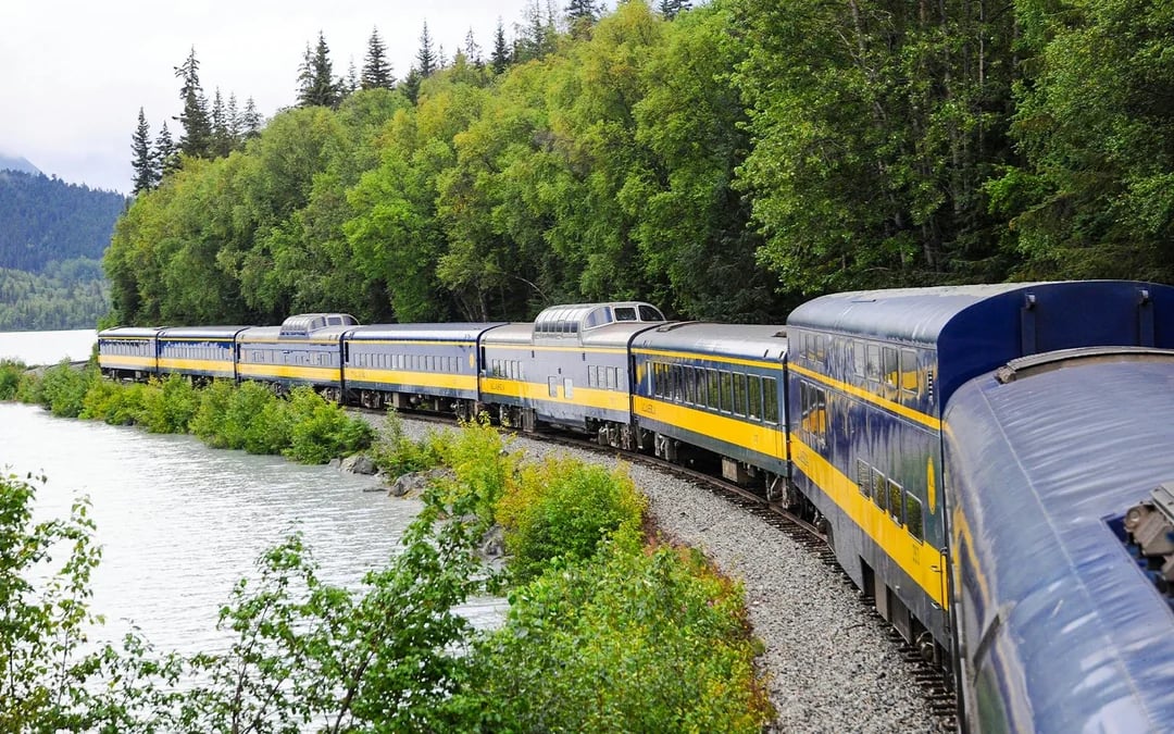Alaska Railroad: Anchorage to/from Talkeetna One Way & Round Trip Train Tickets Image 6
