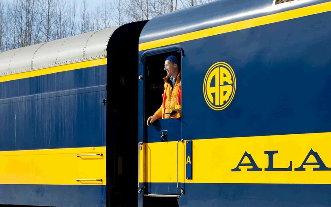 Alaska Railroad: Denali to/from Fairbanks One Way & Round Trip Train Tickets Image 5