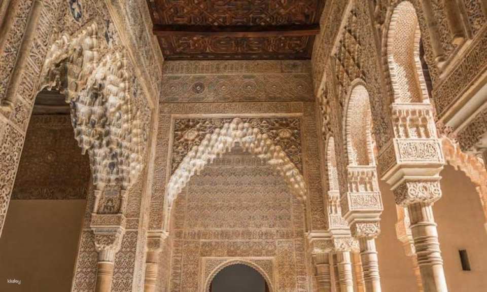 Alhambra guided tour with Arabian baths tickets