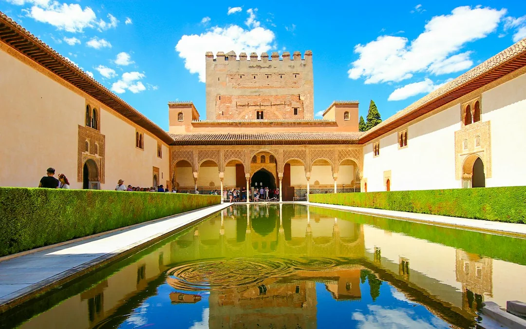 Alhambra Skip-the-Line Tickets with Audio Guide Image 1