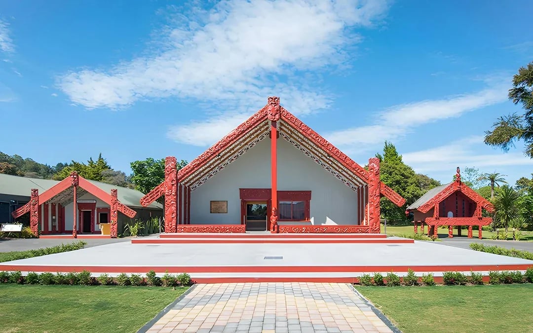[All Inclusive] From Auckland: Hobbiton, Rotorua, Te Puia & Maori Culture Guided Tour Image 9