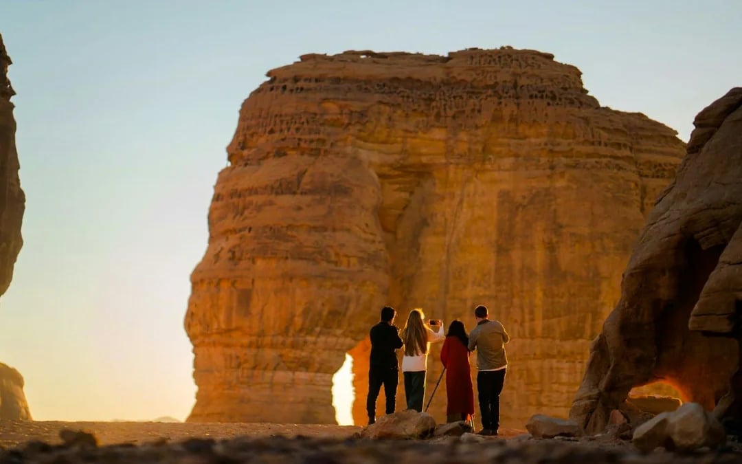 AlUla Guided Tour: Hegra, Old Town, Elephant Rock with Saudi Meal Image 1