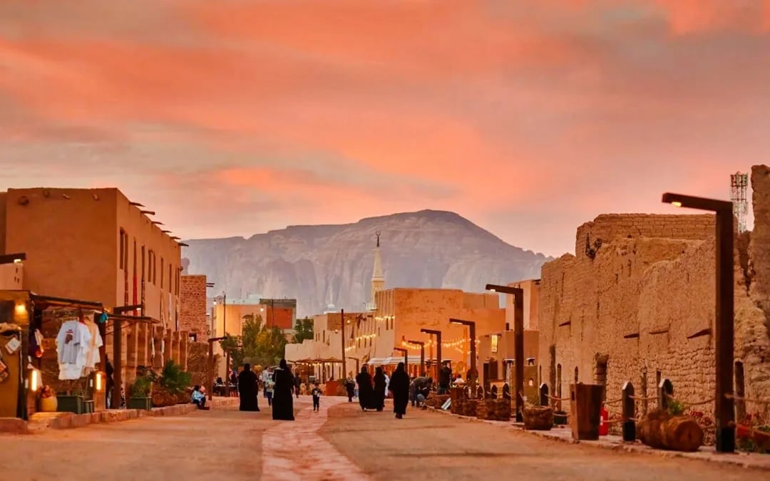 AlUla Private Old Town, Oasis & Harrat Viewpoint Sunset Tour with Transfers Image 1