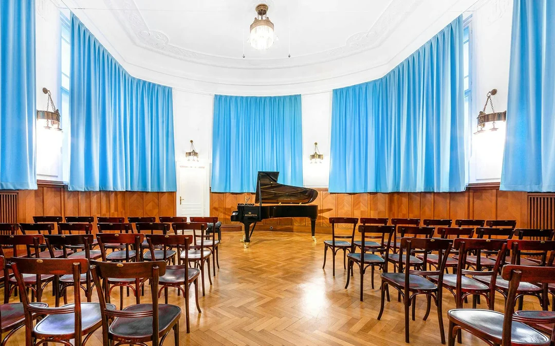 Amadeus Concerts at Ehrbar Salon Vienna with Prosecco Image 4