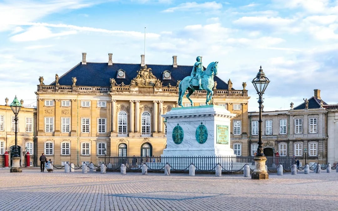 Amalienborg Palace Museum Skip-the-Line Private Tour Image 1