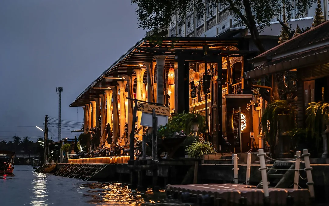 Amphawa Floating Market & Maeklong Railway Market Full-Day Guided Tour [Fri-Sun] Image 9