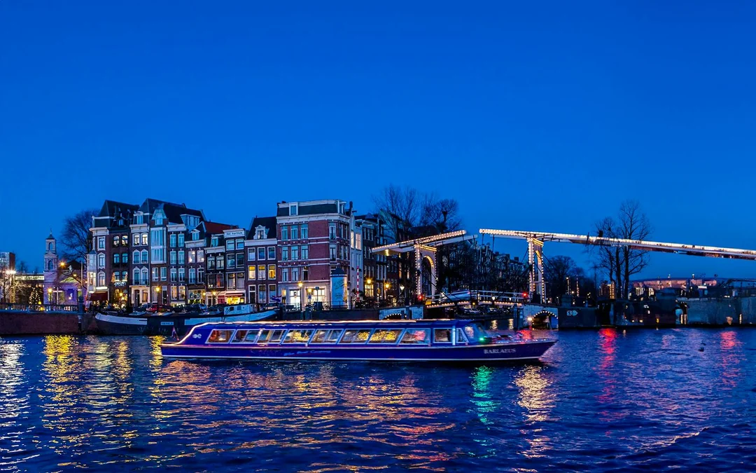 Amsterdam: 1.5 Hour Evening Canal Cruise Image 1