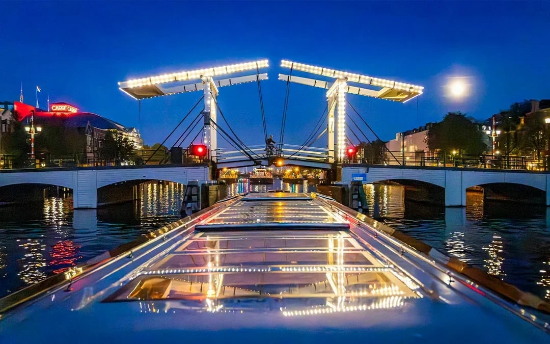 Amsterdam: 1.5 Hour Evening Canal Cruise Image 2