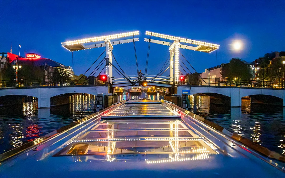Amsterdam: 1.5 Hour Evening Canal Cruise Image 2