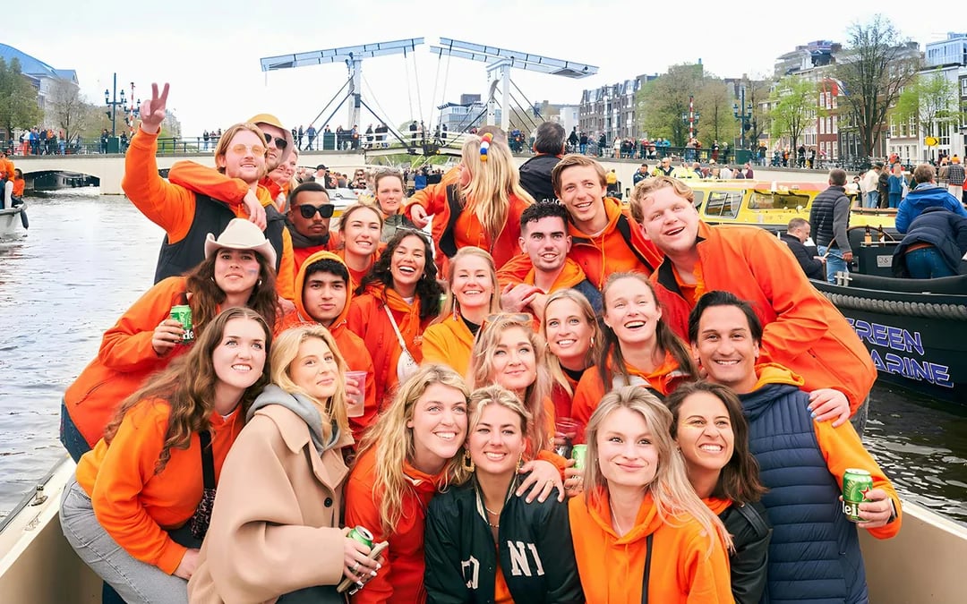 Amsterdam: 1.5-Hour King's Day Party Cruise with Unlimited Drinks & Music Image 5