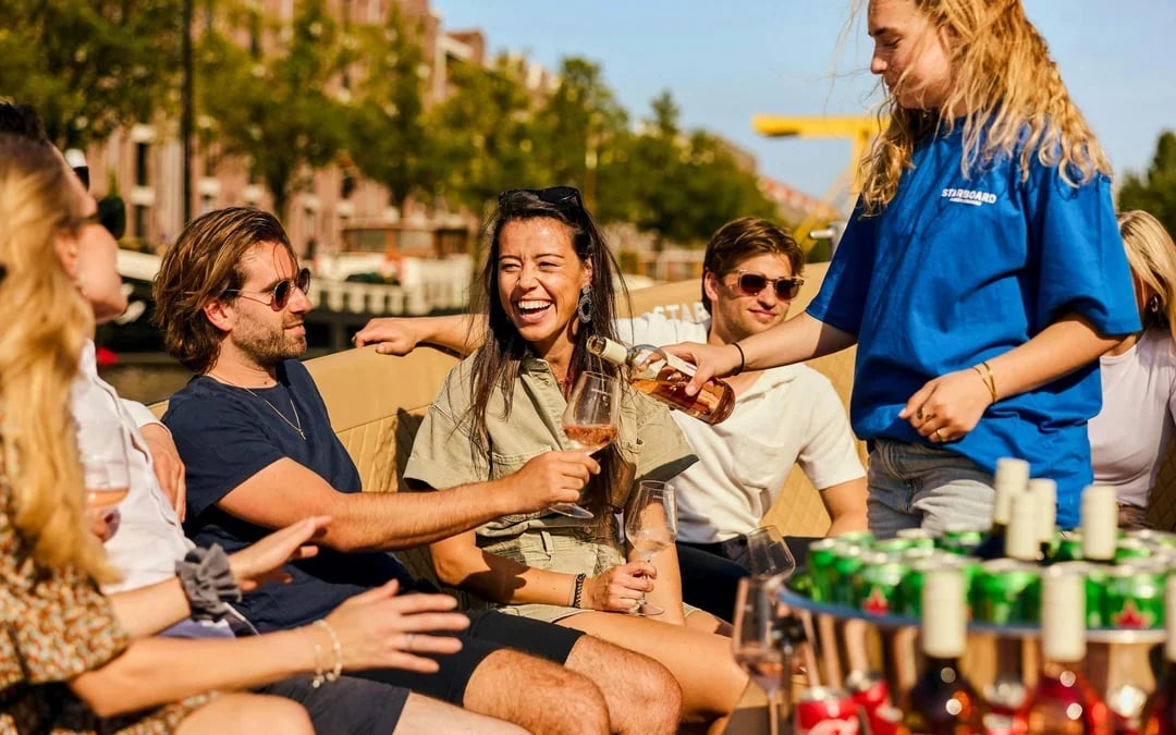 Amsterdam: 1-Hour Adults-Only Booze Cruise with Unlimited Drinks Option Image 3