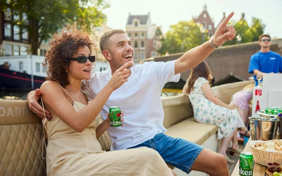 Amsterdam: 1-Hour Adults-Only Booze Cruise with Unlimited Drinks Option Image 10