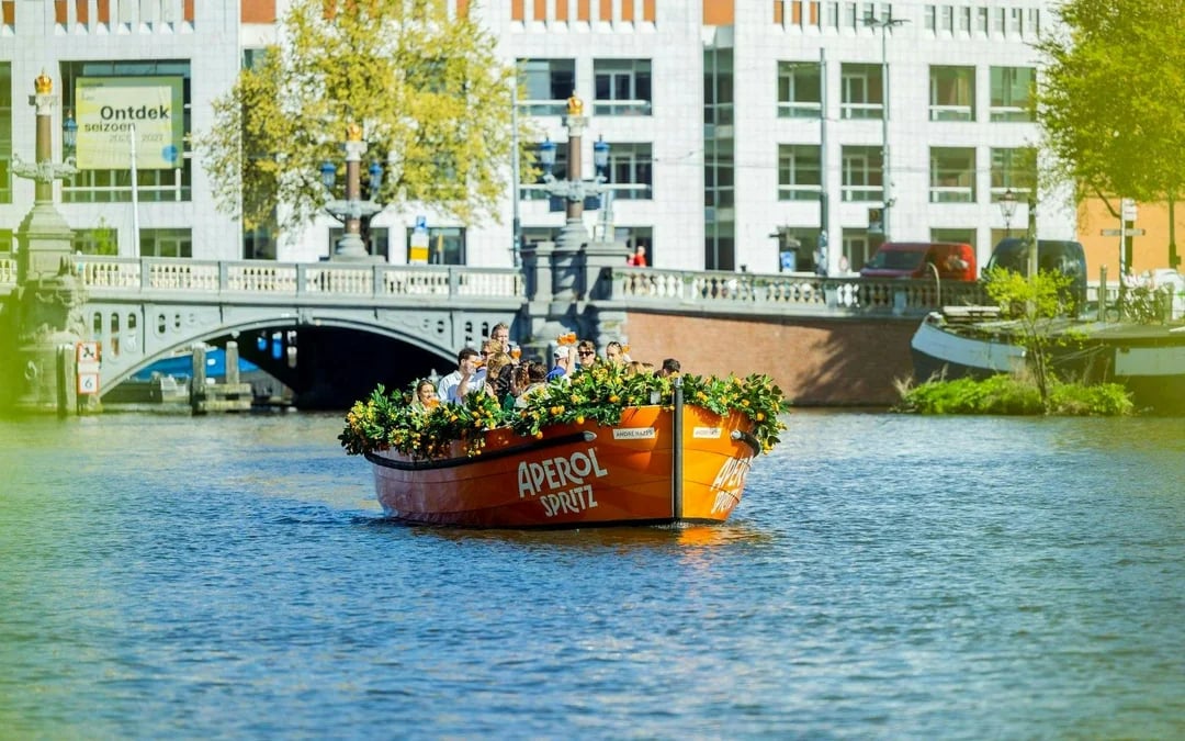 Amsterdam:  1-Hour Aperol Spritz Cruise on Open Boat Image 4