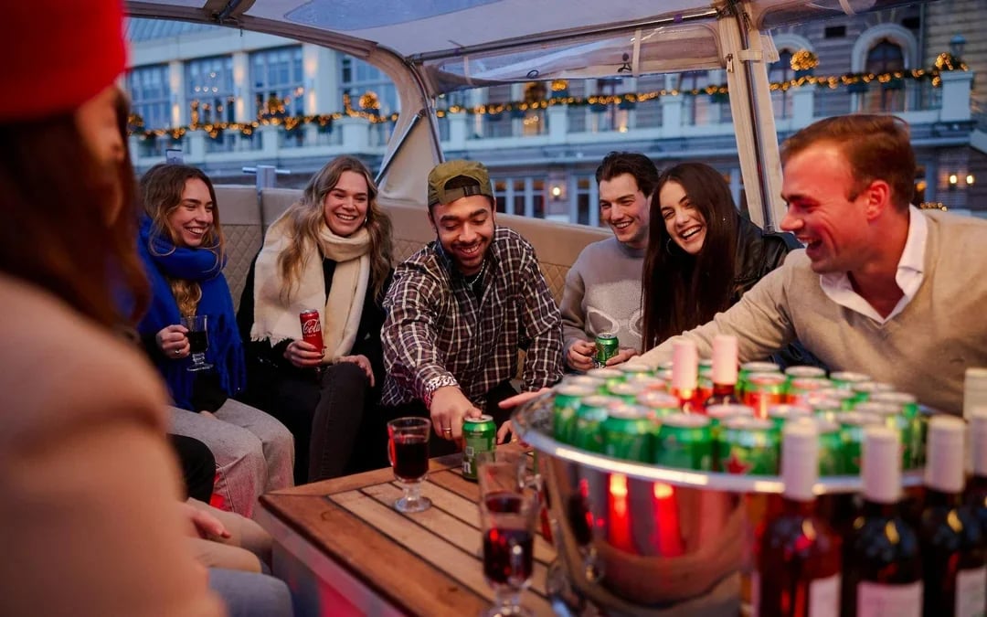 Amsterdam: 1-Hour Canal Cruise with Unlimited Drinks Option Image 1