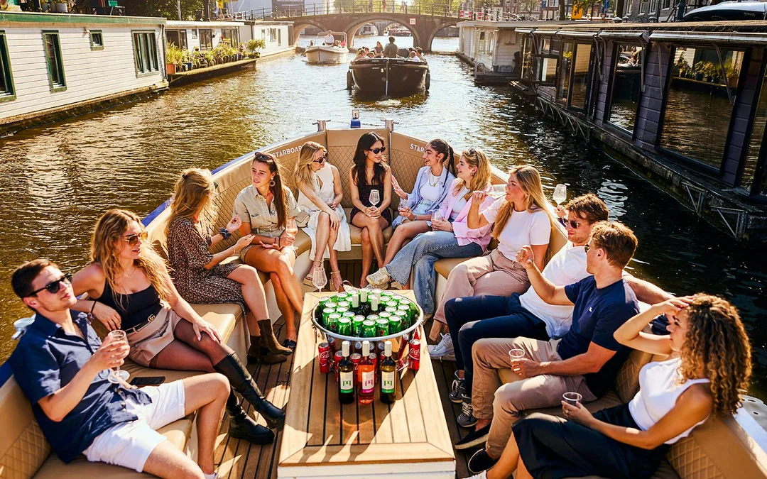Amsterdam: 1-Hour Luxury Electric Boat Canal Cruise with Onboard Bar Image 1
